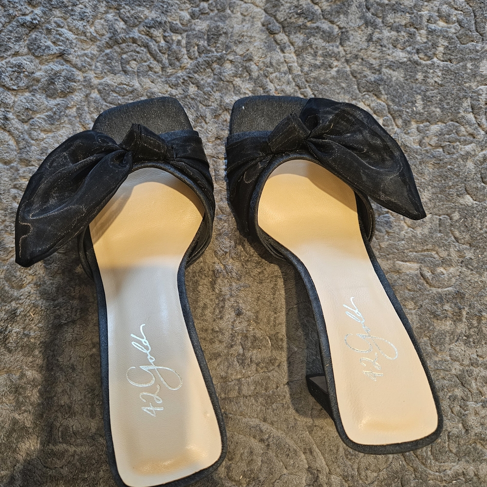 42 GOLD Black Heels